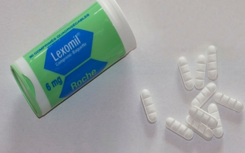 Thuốc điều trị rối loạn cảm xúc Lexomil: công dụng và liều dùng thế nào
