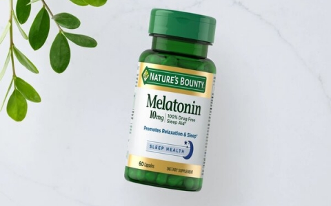 Thuốc Melatonin: Đánh giá công dụng, liều dùng và những tác dụng phụ
