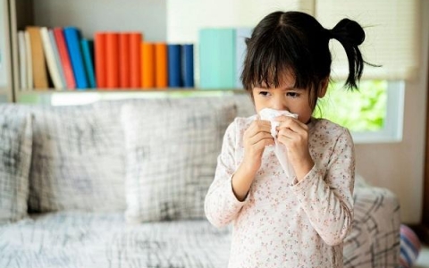 Các nhóm thuốc điều trị viêm phế quản ở trẻ và lưu ý khi dùng